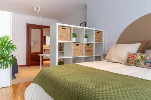 AH Delux3Rooms Gijón VUT6893AS