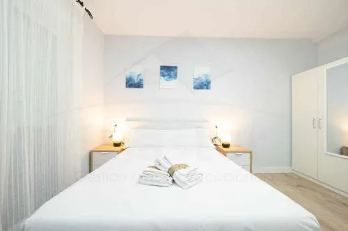 Cruz Victoria By Silastur