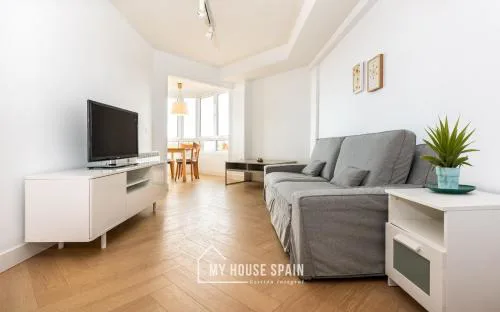 MyHouseSpain - Primera línea de playa con parking