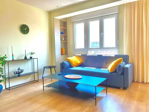 SUITE PLAYA GIJON CENTRO, apartamento nuevo, 4 huéspedes VUT-3622-AS