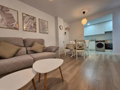 650A Apartamento acogedor con garaje by R2R Consulting