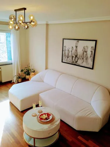 Acogedor apartamento a un paso de Gascona con WiFi y Netflix gratis by M&N's House