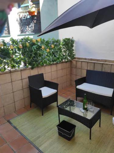 "ApartaCuento" Parking, Wifi y Terraza Casco Antiguo