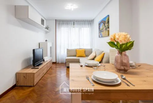 MyHouseSpain - Amplio apartamento en el centro de Oviedo