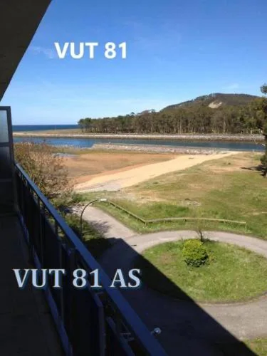 EDIFICIO EL MIRADOR -SITUADO en Playa del Puntal Villaviciosa Primera Linea Playa