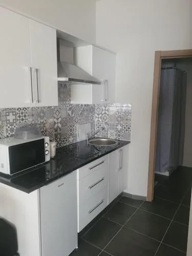 Apartamento kuko con wifi al lado metro
