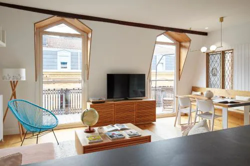 Arratik by FeelFreeRentals