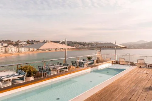 Lasala Plaza Hotel - Adults Only