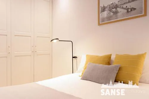 Ondarreta Beach by SanSe Holidays