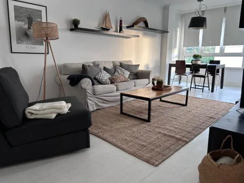White Cozy Flat in Donostia