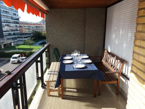 Apartamento a 130 metros de la playa Parking