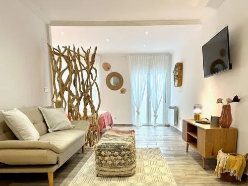 Estudio con encanto en el casco, junto al puerto