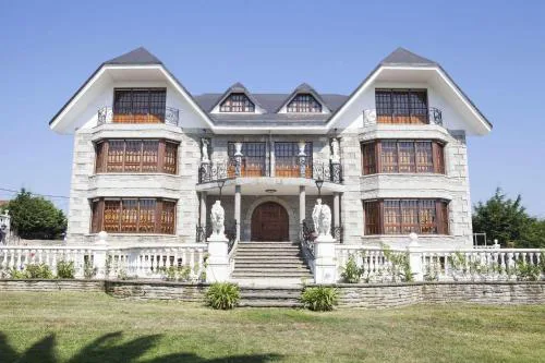 Hotel Antoyana