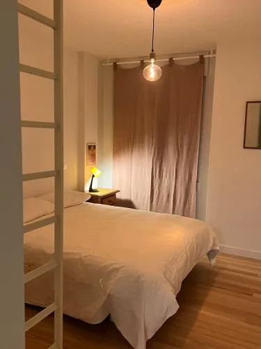 Stylish central apartment ideal for couples or small families