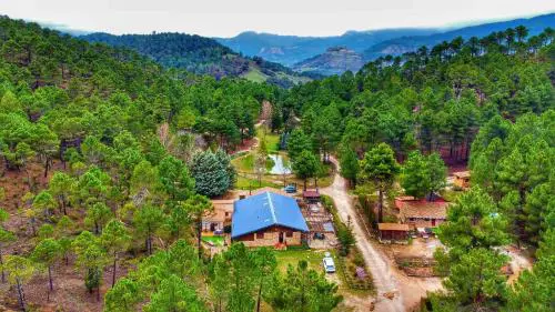 Chalet Esmeralda 3 d y 2 baños ZAFIRO LAGUNAZO Parque Natural Rio Mundo Riopar