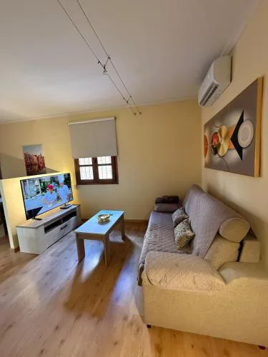 ACOGEDOR APARTAMENTO con TERRAZA, CASCO HISTORICO
