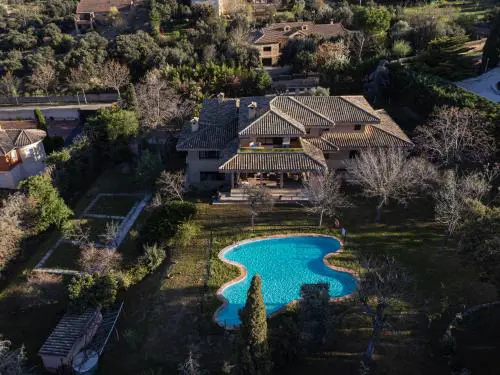 Montesión 71 - Casa con piscina & jardín, al lado de Puy du Fou