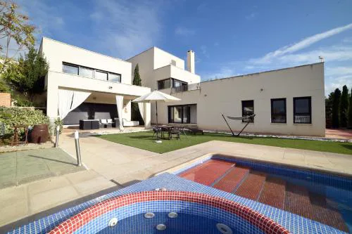 Villa Galiana By Florentia Homes