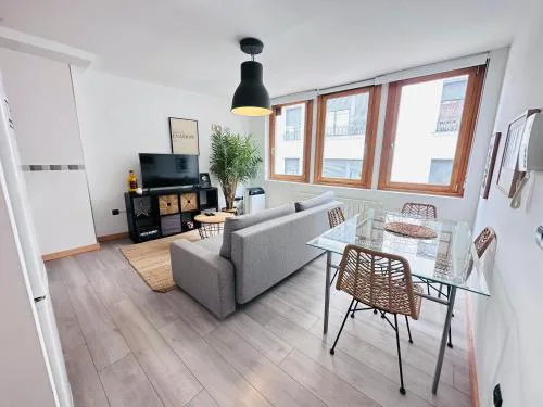 Atuaire Home En la Plaza Mayor III Centro de Burgos Parking Incluido