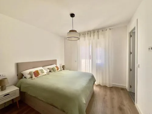 Housing León Santa Ana