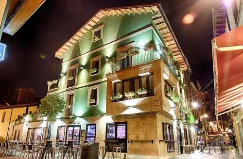 León Center Rooms