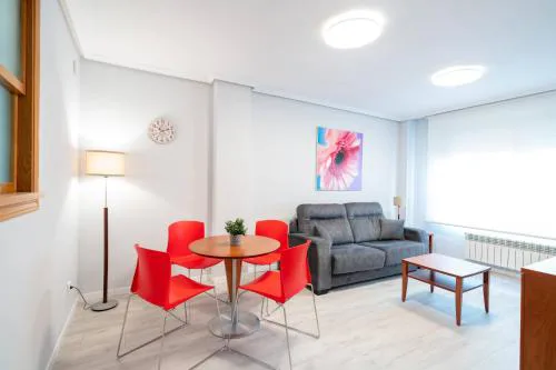 Apartamentos GO - Génova Parquesol - Parking Gratuito-Zona libre de bajas emisiones