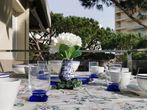 Apartamento céntrico en Playa de Aro con terraza y vistas al mar - ES-209-28
