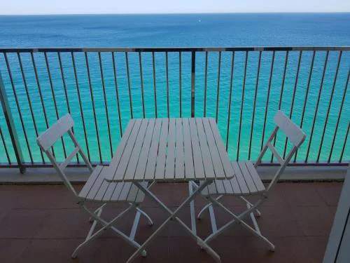 Apartamento en primera linia vistas al mar