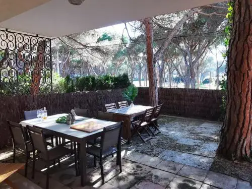 Fantástica villa en Playa de Aro, a 100m del mar, con terraza y 6 habitaciones - ES-209-11