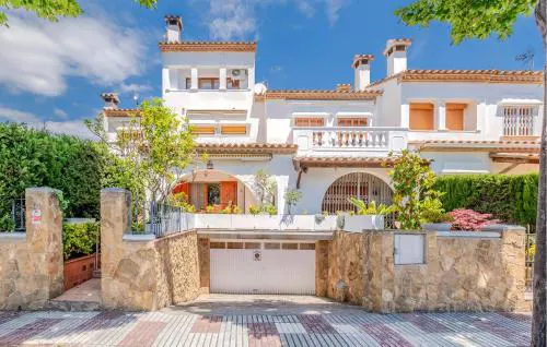 Nice Home In Platja D'aro With Wifi