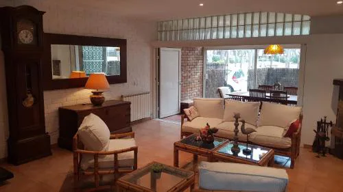 VILLAS COSETTE - Villa Triana