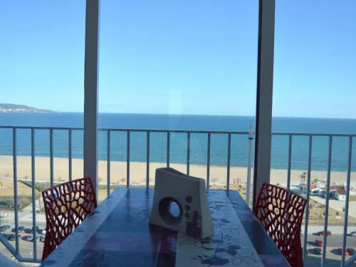 Apartamento de 2 Dormitorios a 50m de la Playa - HISP-288-44