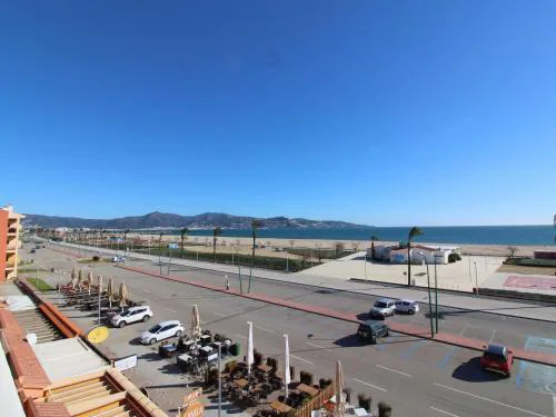 Apartamento de 3 Dormitorios con Vista al Mar en Gran Reserva - HISP-288-58