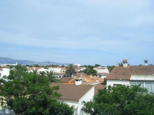 Apartamento en Empuriabrava para 4/6 personas, a 800m de la playa, con terraza y aire acondicionado - ES-204-4