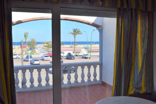 apartamento en primera linea playa ref 285