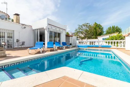 Goldhome - Casa 4 habitaciones, piscina privada climatizada