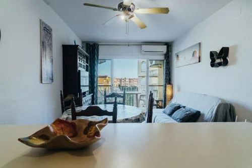 WELCS APARTAMENTO 198 EMP con terraza junto al mar