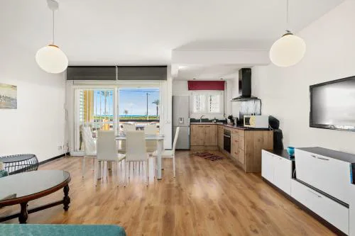 WELCS APARTAMENTO 218 EMP frente al Mar