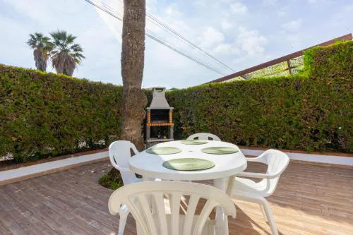 WELCS APARTAMENTOS FALCONERA con piscina