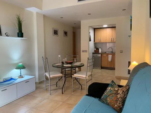 Apartamento acogedor en zona de las Calas con AC, WiFi y piscina