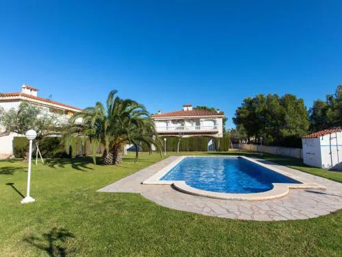 Apartment Residencial Eurosol de los Monteros by Interhome