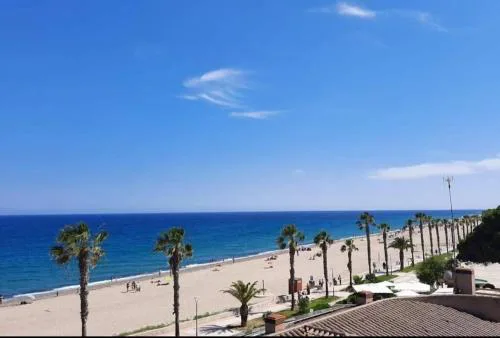 Villa climatisée bord de mer avec piscine privée