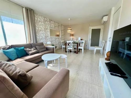 Apartamento en S'agaró con piscina, ideal para familias