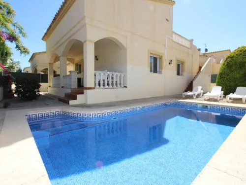 Casa con piscina privada, cerca del mar, wifi gratis, aire acondicionado opcional, admite mascotas - ES-184-3