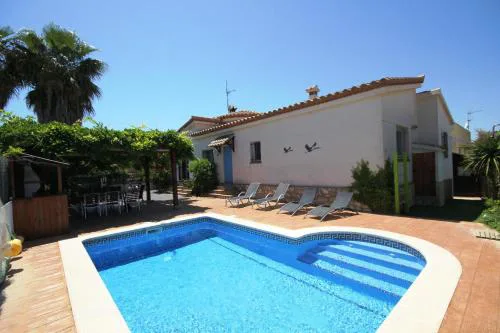 Riumar "Carmen 3", 500m to beach, private pool, On-Site-Service, dog beach