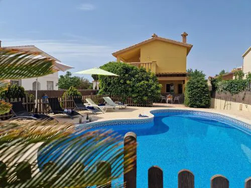 Riumar "Eva", 300m to beach, private pool, On-Site-Service, dog beach
