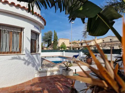 Riumar "Pescador", 200m to beach, private pool, On-Site-Service, dog beach
