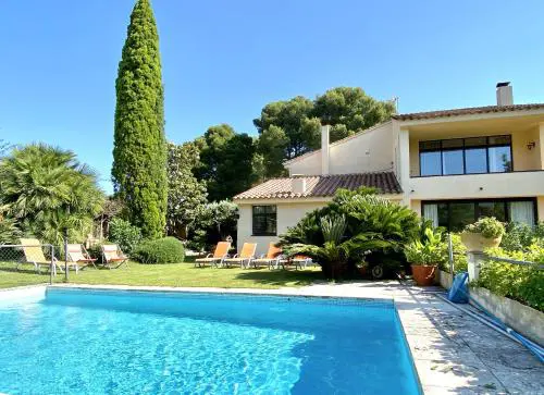 Gran Casa Económica Piscina Privada Begur