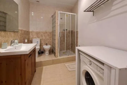 21ARA1085- Fabulous 4BR apartment in Ciutat Vella