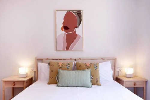 22PAR1006 Newly refurbished 2bed apartment in Paral